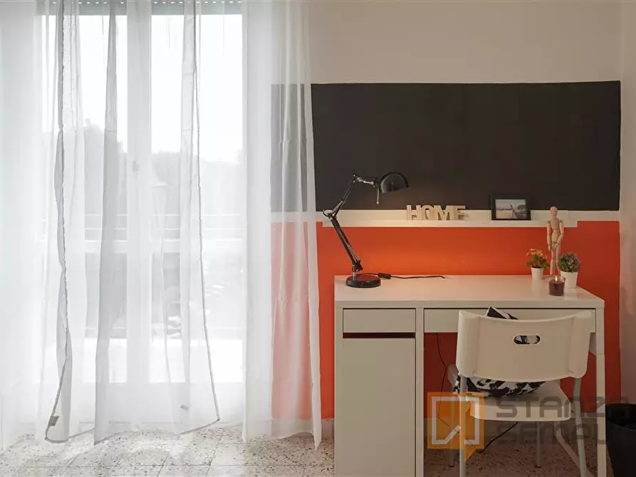 Immagine 6 di Stanza singola in affitto  in Via Colli Aminei 112  a Napoli