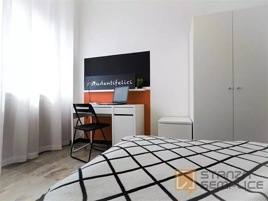 Immagine 2 di Stanza singola in affitto  in Via Pusterla 5 a Brescia