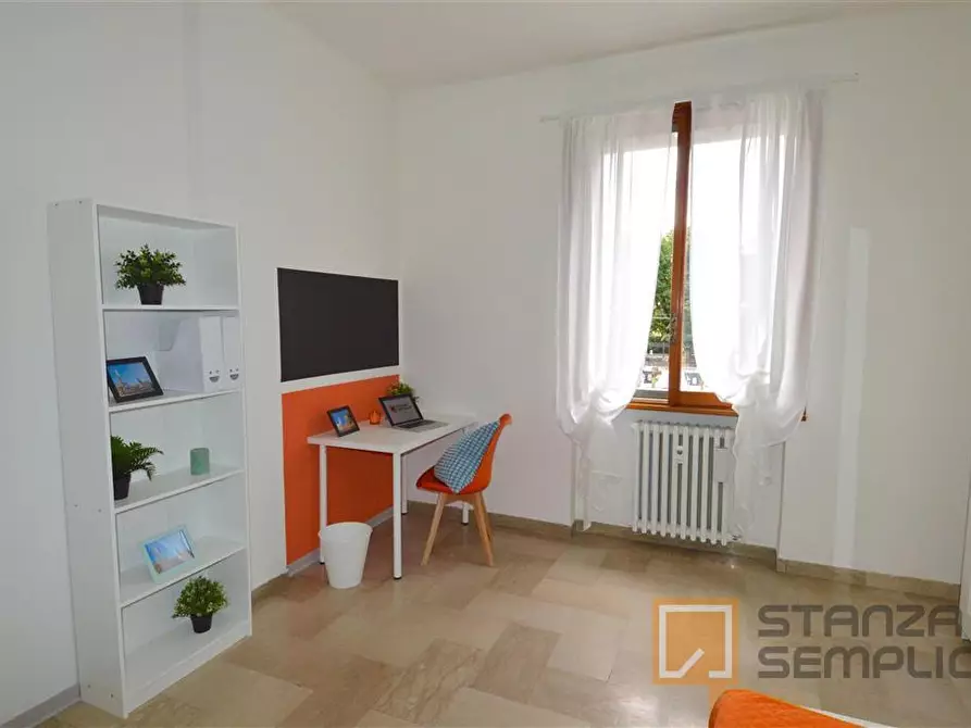 Immagine 2 di Stanza singola in affitto  in Via Emilia Est 36-50 a Modena