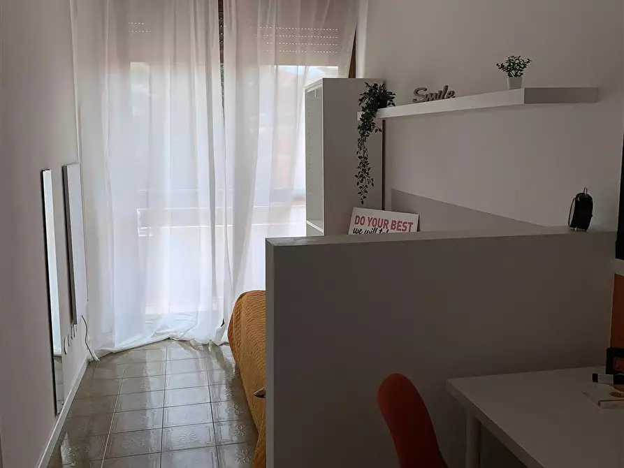 Immagine 2 di Stanza singola in affitto  in Via Fratelli Perini, 173 a Trento