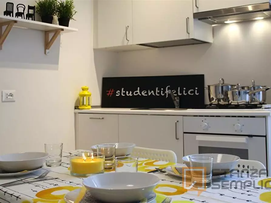 Immagine 10 di Stanza singola in affitto  in Via Pusterla 5 a Brescia