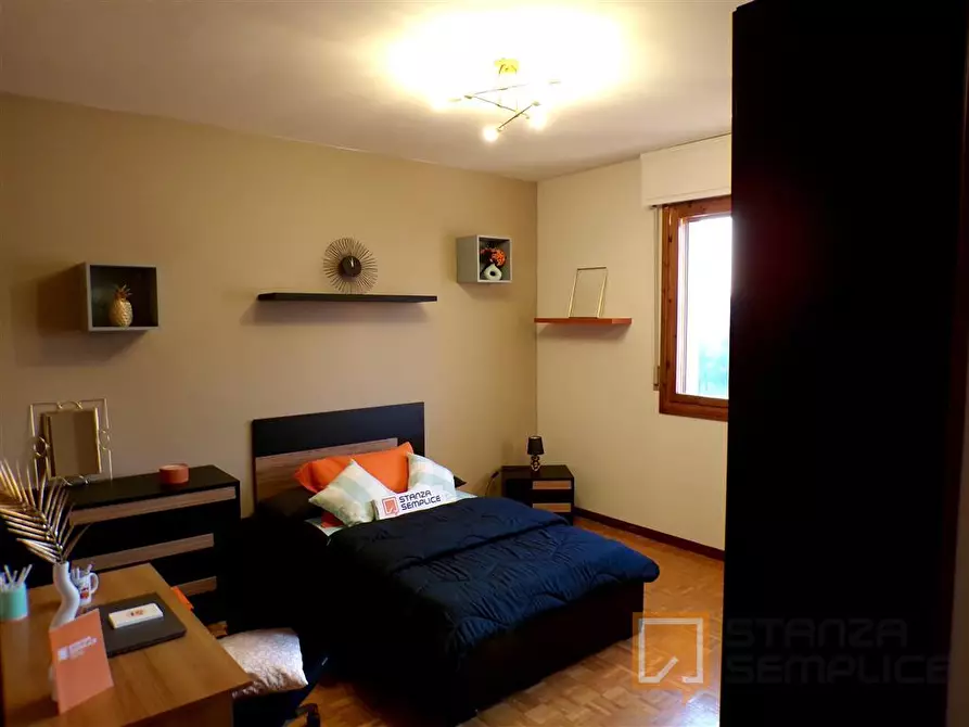 Immagine 4 di Stanza singola in affitto  in Via  Rodolfo Mondolfo 7 a Bologna