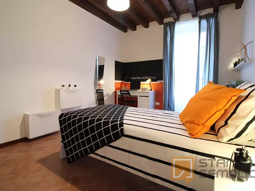 Immagine 4 di Stanza singola in affitto  in Via Trieste 19 a Brescia