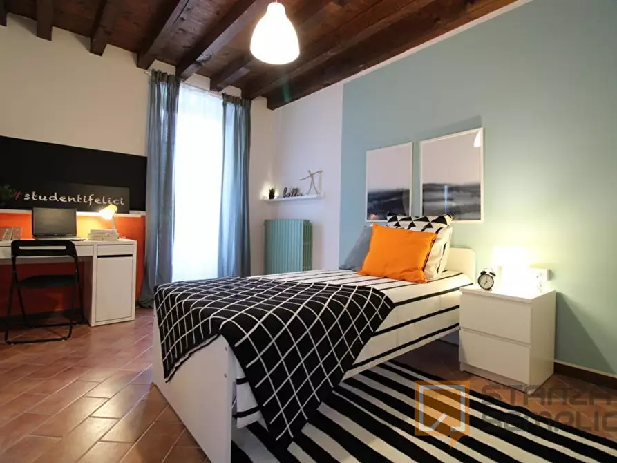 Immagine 1 di Stanza singola in affitto  in Via Trieste 19 a Brescia