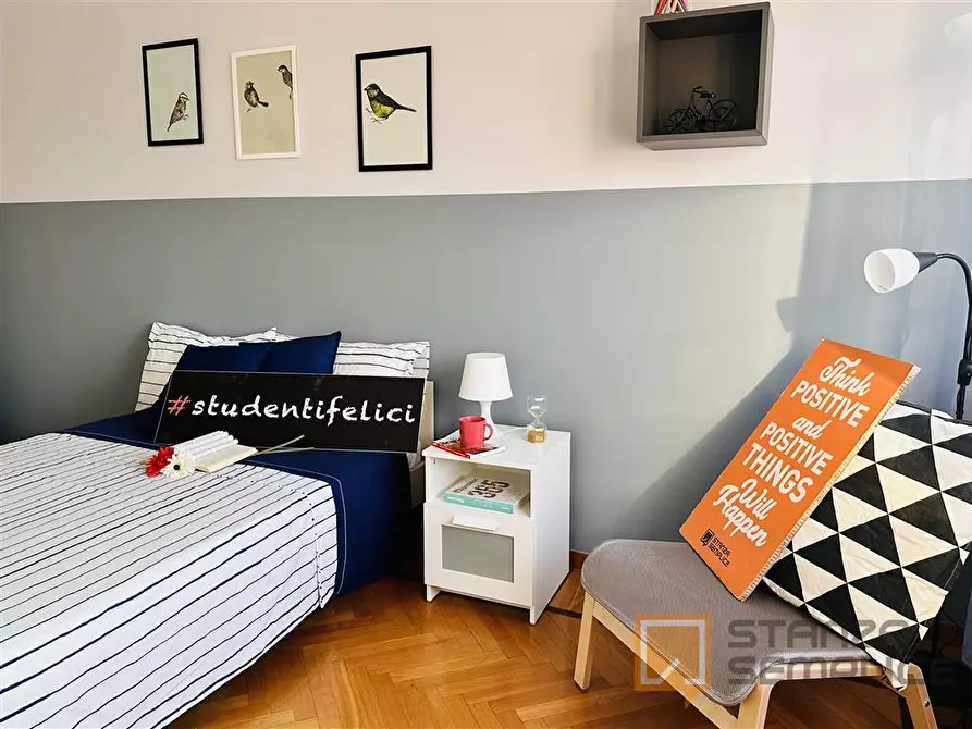 Immagine 2 di Stanza singola in affitto  in Piazza Nizza n.75 a Torino