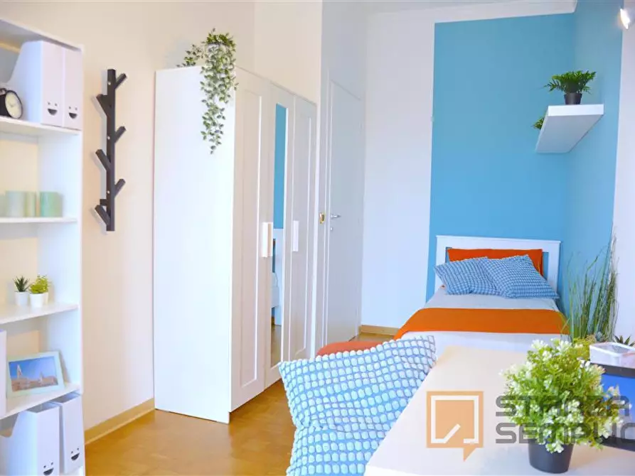 Immagine 8 di Stanza singola in affitto  in Via Vincenzi 19 a Modena