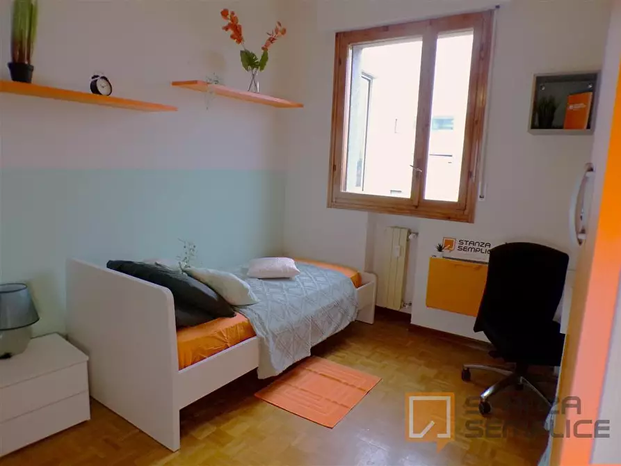 Immagine 12 di Stanza singola in affitto  in Via  Rodolfo Mondolfo 7 a Bologna