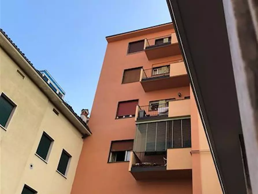 Immagine 17 di Stanza singola in affitto  in Via Pusterla 5 a Brescia