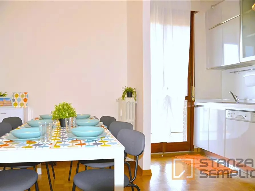 Immagine 12 di Stanza singola in affitto  in Via Vincenzi 19 a Modena