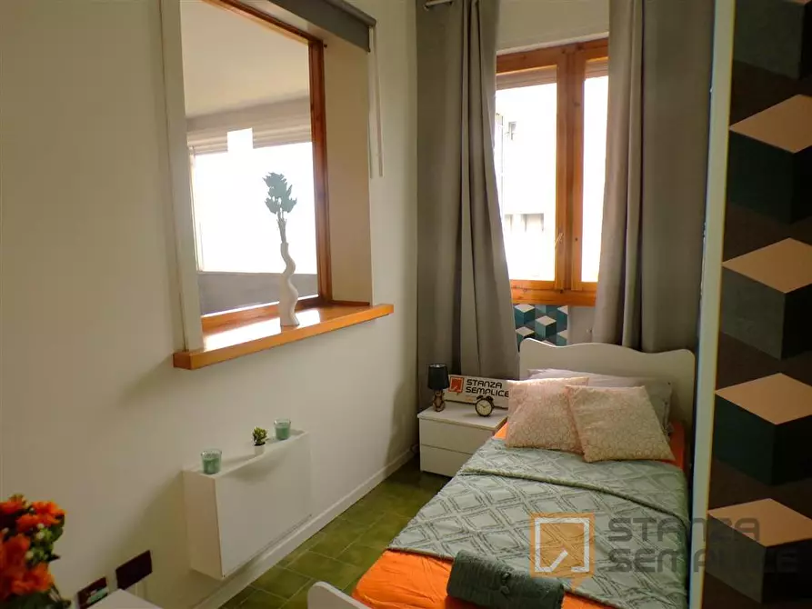 Immagine 11 di Stanza singola in affitto  in Via  Rodolfo Mondolfo 7 a Bologna