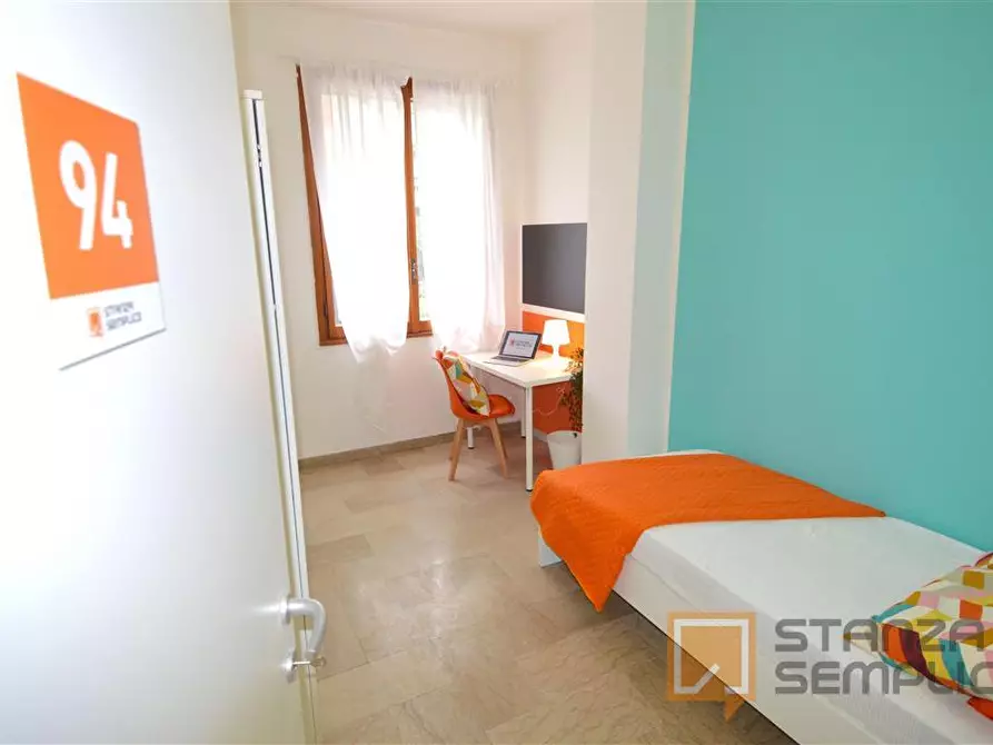 Immagine 1 di Stanza singola in affitto  in Via Emilia Est 36-50 a Modena