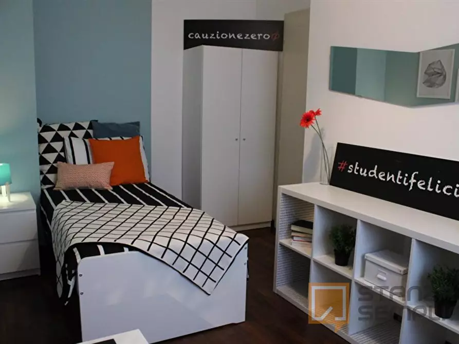 Immagine 1 di Stanza singola in affitto  in Viale Europa 72 a Brescia