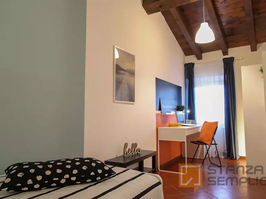 Immagine 2 di Stanza singola in affitto  in Via Trieste 19 a Brescia