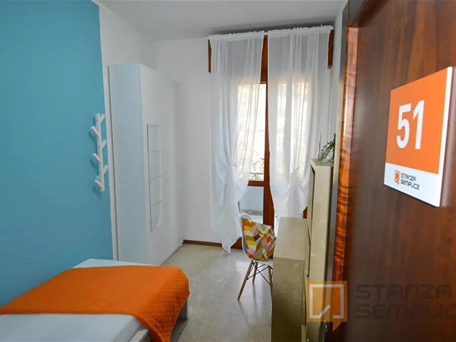 Immagine 1 di Stanza singola in affitto  in Via Marzabotto 72 a Modena