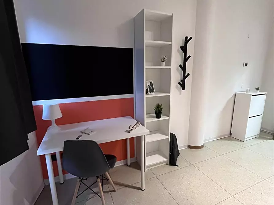 Immagine 2 di Stanza singola in affitto  in Via Del Brennero, 136 a Trento