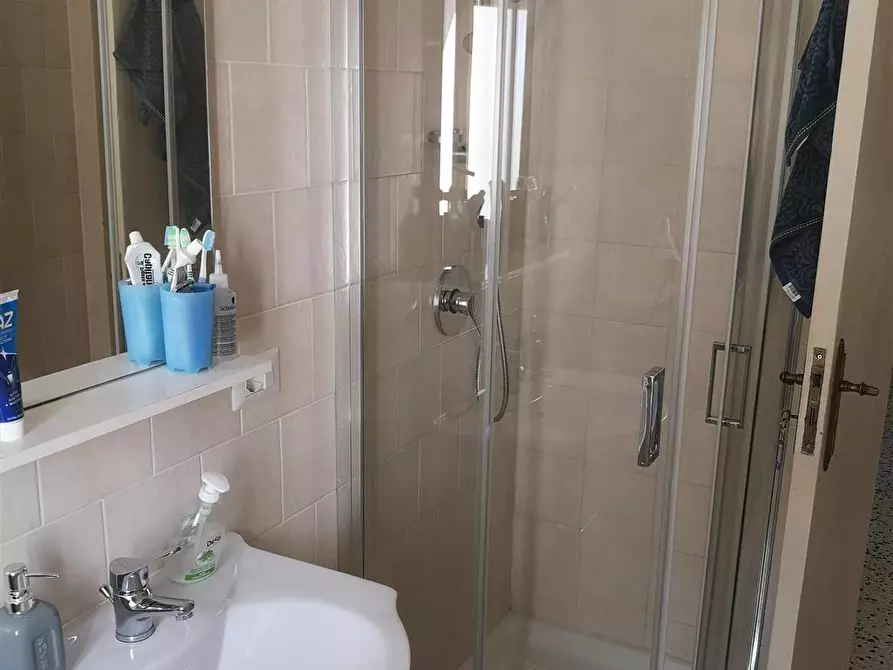 Immagine 9 di Stanza singola in affitto  in Traversa I Via Monte Nuovo Licola Patria 53 a Pozzuoli