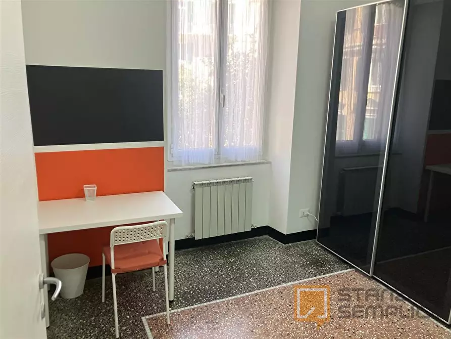 Immagine 4 di Stanza singola in affitto  in SALITA PIANO DI ROCCA 8/5 a Genova