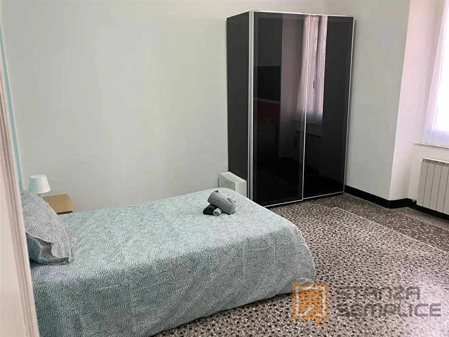Immagine 4 di Stanza singola in affitto  in SALITA PIANO DI ROCCA 8/5 a Genova