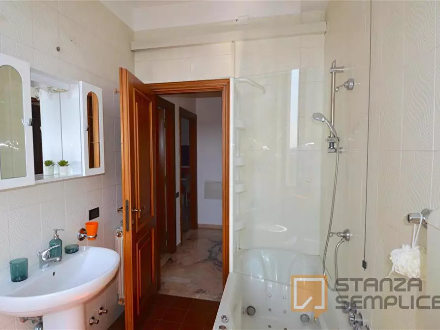 Immagine 14 di Stanza singola in affitto  in Viale Corassori 70 a Modena