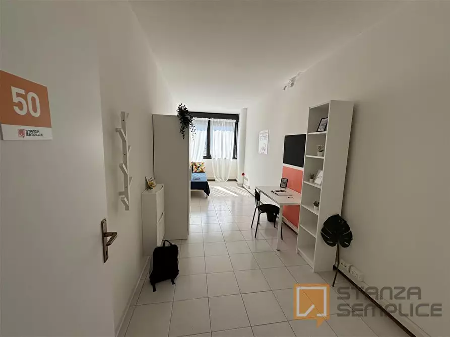 Immagine 1 di Stanza singola in affitto  in Via Zambra, 11 a Trento