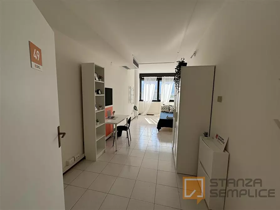 Immagine 1 di Stanza singola in affitto  in Via Zambra, 11 a Trento