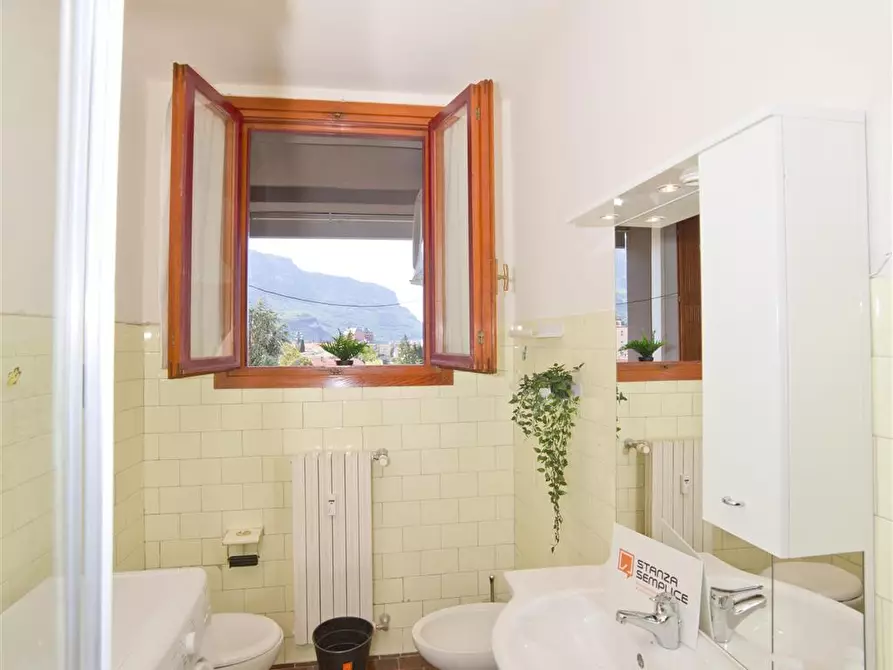 Immagine 16 di Stanza singola in affitto  in Via Belvedere 35 a Lecco