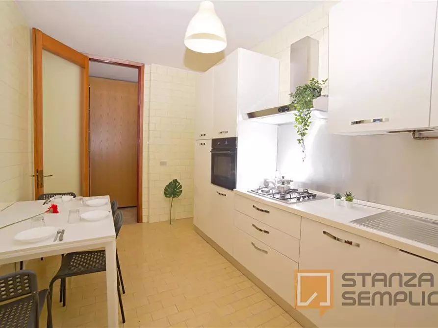 Immagine 10 di Stanza singola in affitto  in Via Belvedere 35 a Lecco