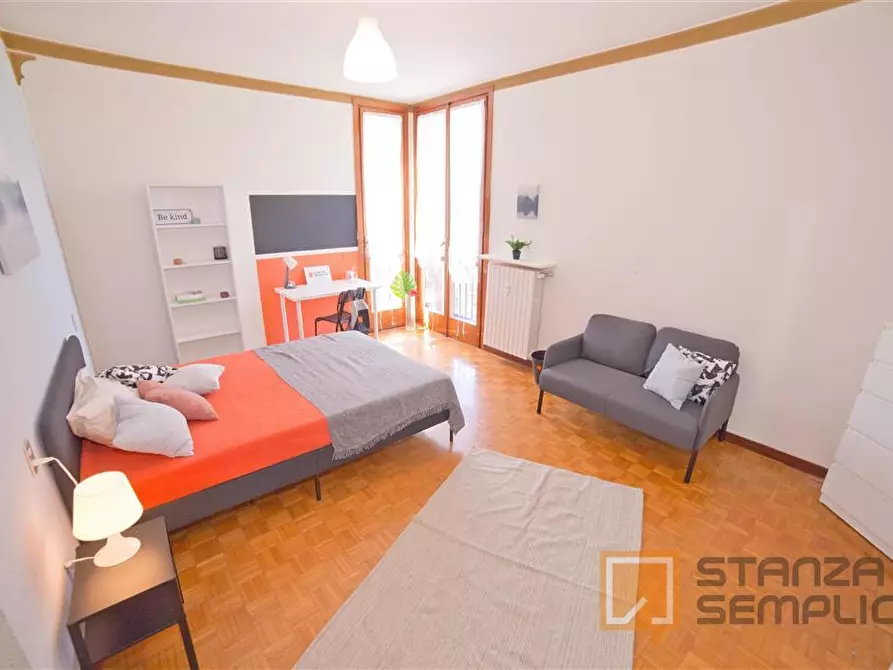 Immagine 2 di Stanza singola in affitto  in Via Belvedere 35 a Lecco