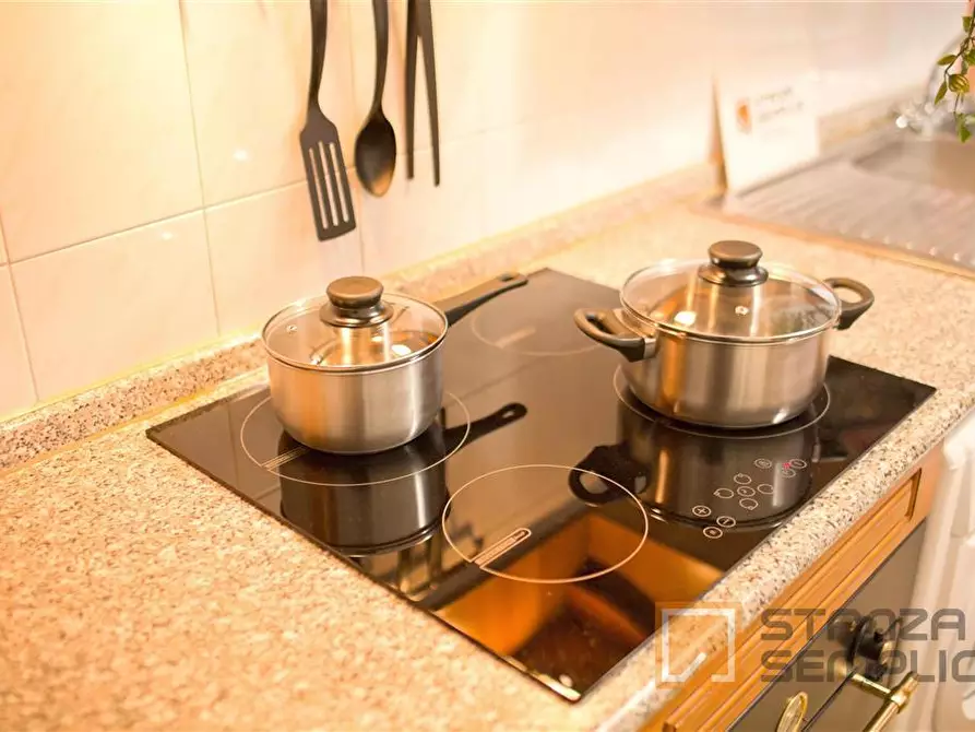 Immagine 8 di Stanza singola in affitto  in Via Piave, 15 a Varese