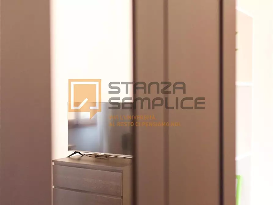 Immagine 2 di Stanza singola in affitto  in Via Piave, 15 a Varese