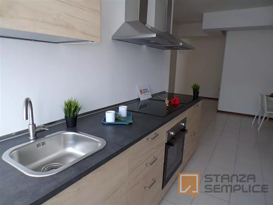 Immagine 9 di Stanza singola in affitto  in Via Zambra, 11 a Trento