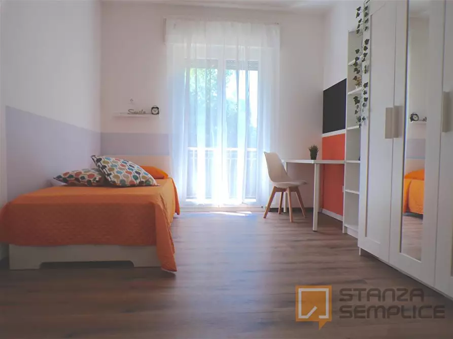 Immagine 2 di Stanza singola in affitto  in Via Edmund Mach, 6 a Trento