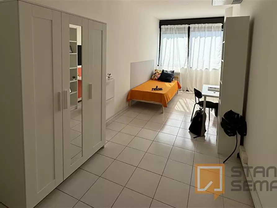 Immagine 1 di Stanza singola in affitto  in Via Zambra, 11 a Trento