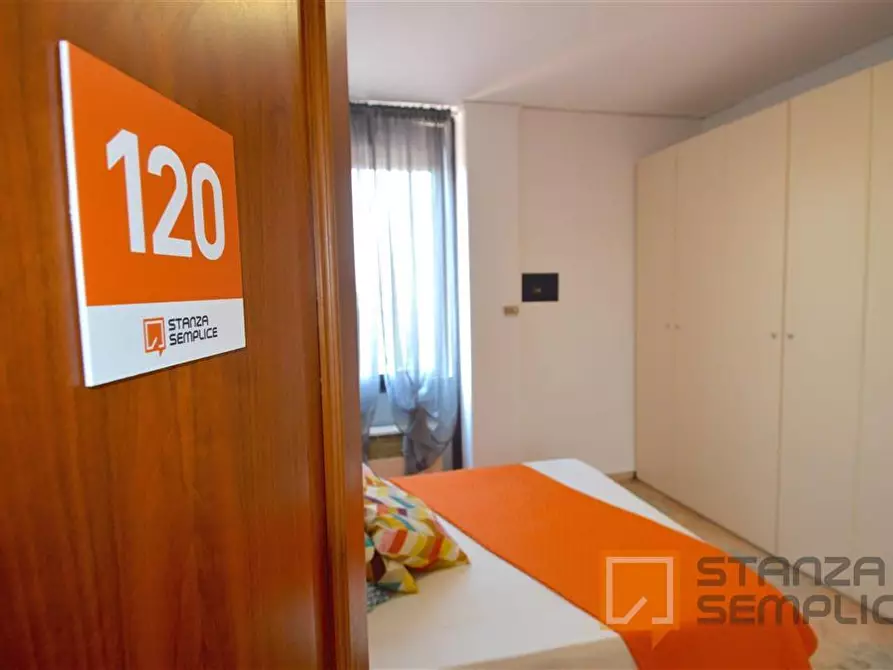 Immagine 3 di Stanza singola in affitto  in Viale Corassori 70 a Modena