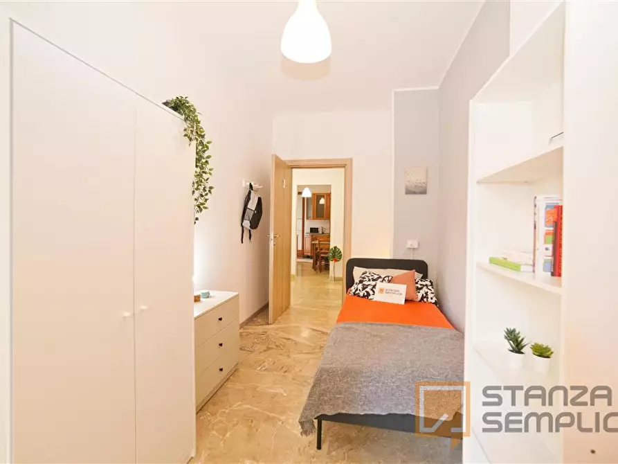 Immagine 5 di Stanza singola in affitto  in Via Piave, 15 a Varese