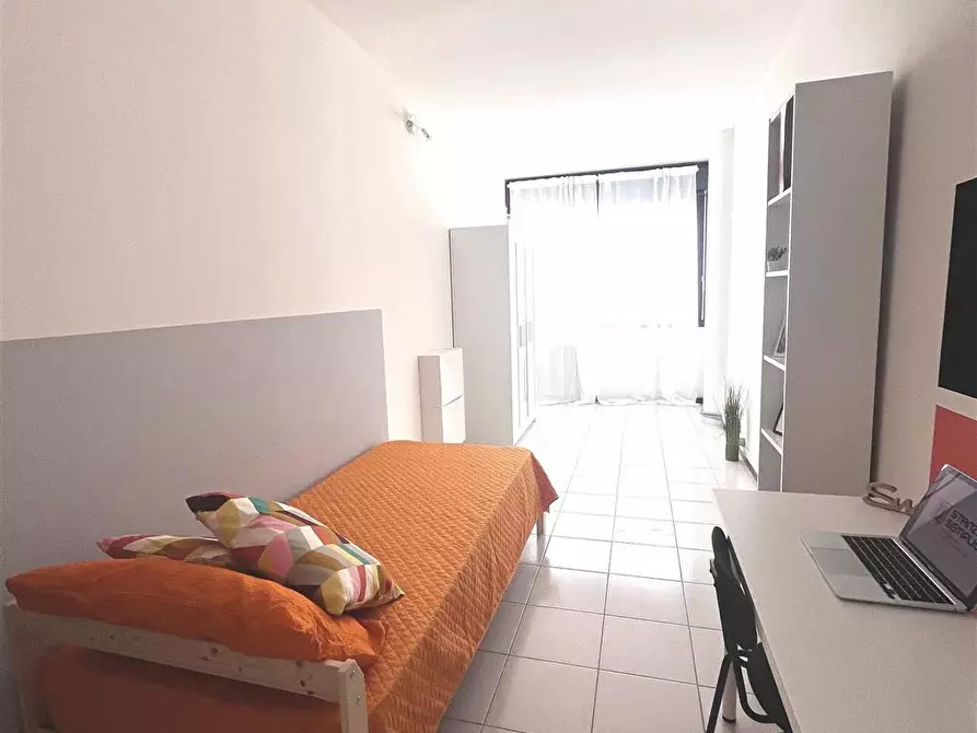 Immagine 2 di Stanza singola in affitto  in Via Zambra, 11 a Trento