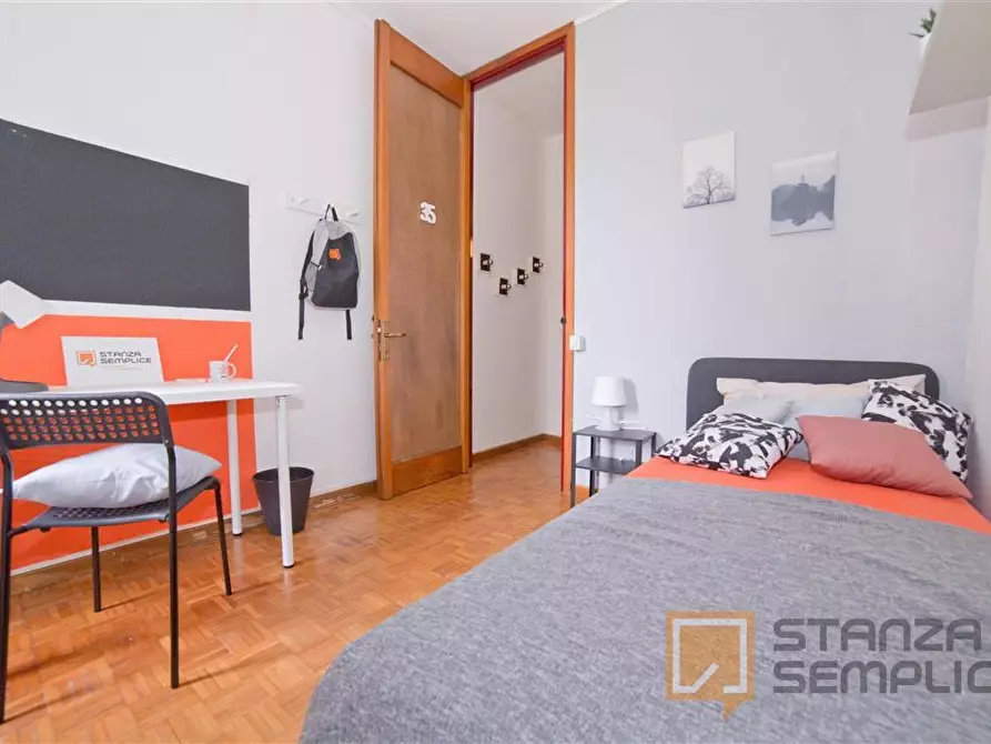 Immagine 5 di Stanza singola in affitto  in Via Belvedere 35 a Lecco