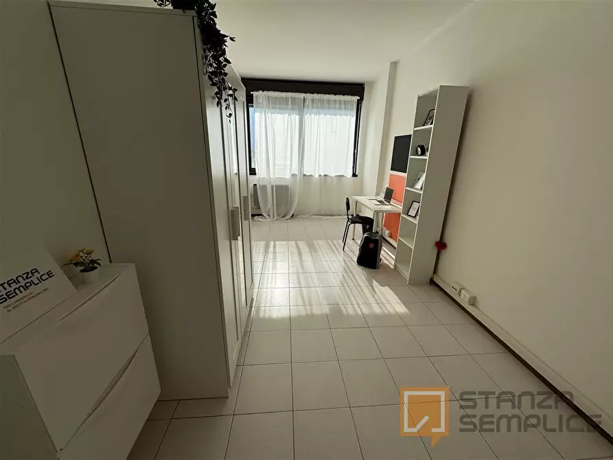 Immagine 2 di Stanza singola in affitto  in Via Zambra, 11 a Trento