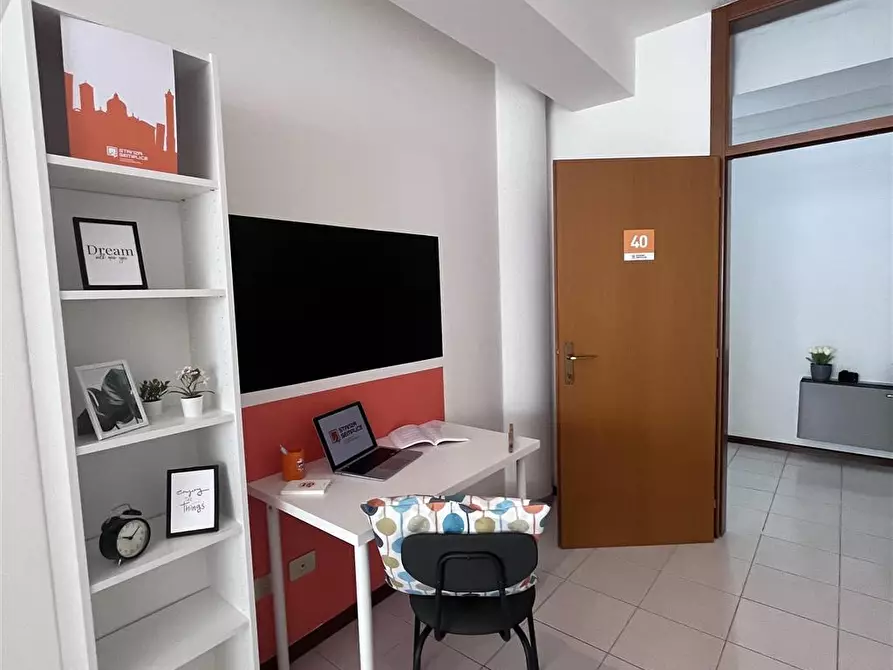 Immagine 3 di Stanza singola in affitto  in Via Zambra, 11 a Trento