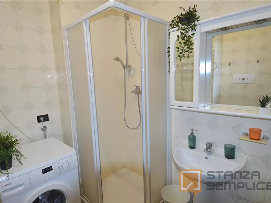 Immagine 8 di Stanza singola in affitto  in Viale Corassori 70 a Modena