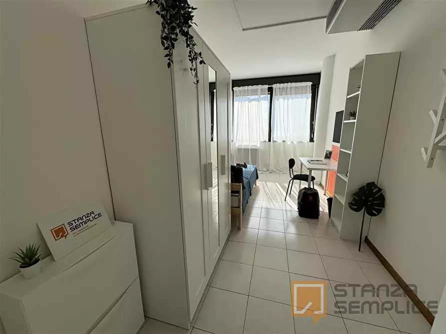 Immagine 1 di Stanza singola in affitto  in Via Zambra, 11 a Trento