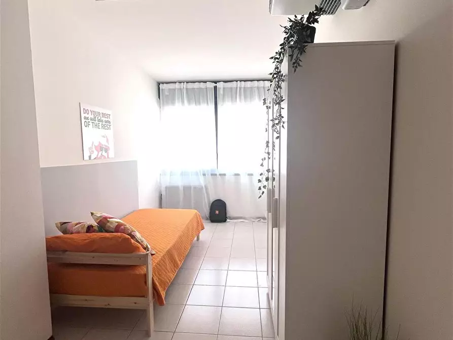 Immagine 1 di Stanza singola in affitto  in Via Zambra, 11 a Trento