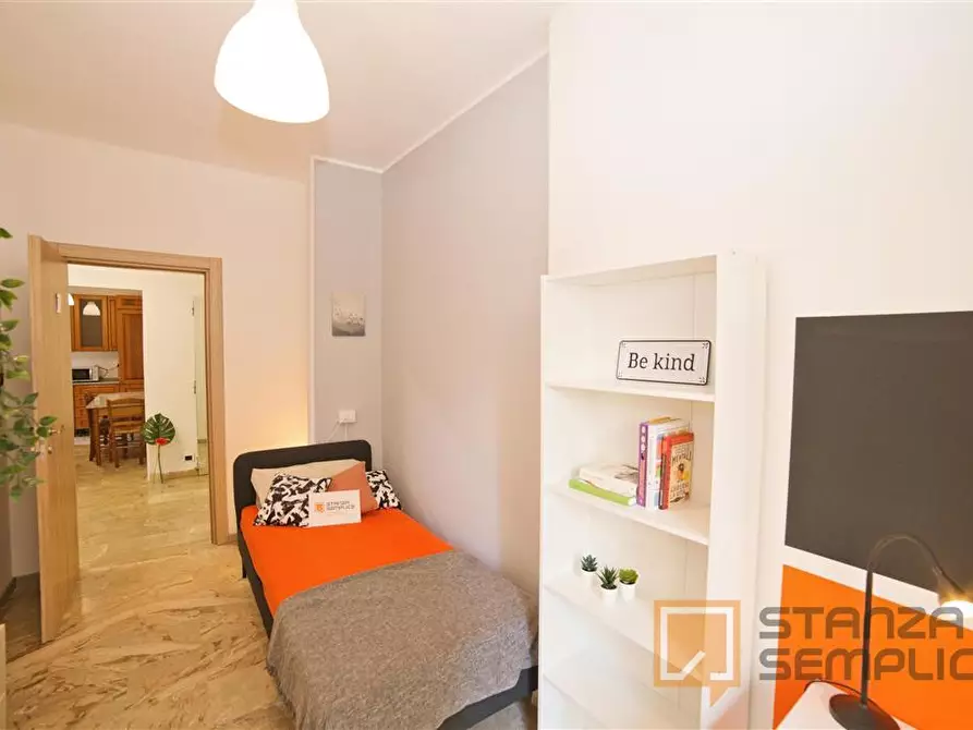 Immagine 1 di Stanza singola in affitto  in Via Piave, 15 a Varese