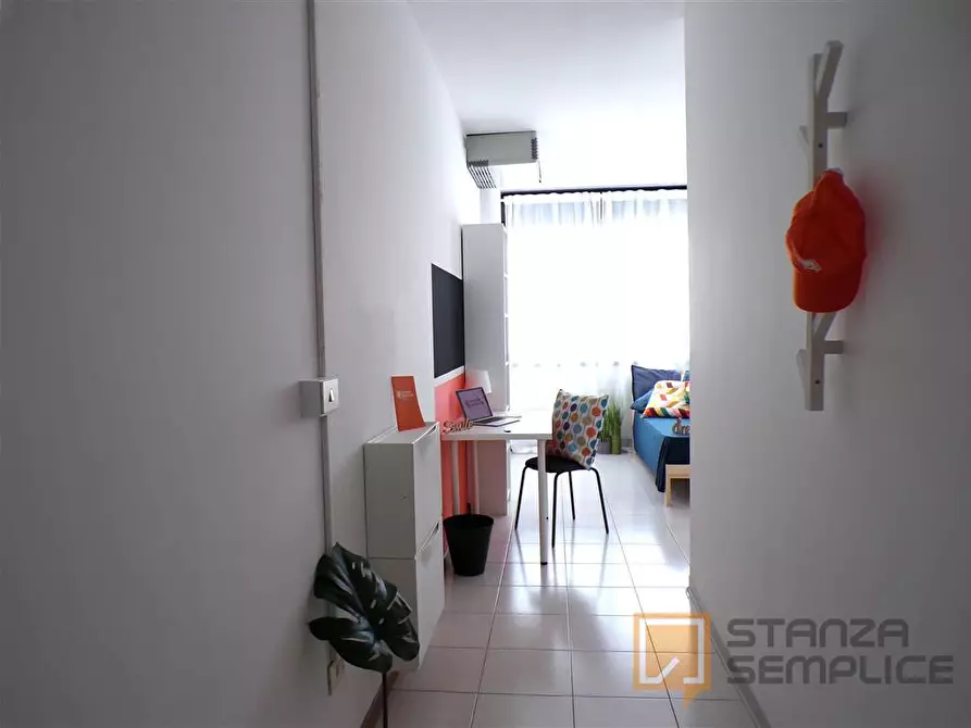 Immagine 1 di Stanza singola in affitto  in Via Zambra, 11 a Trento