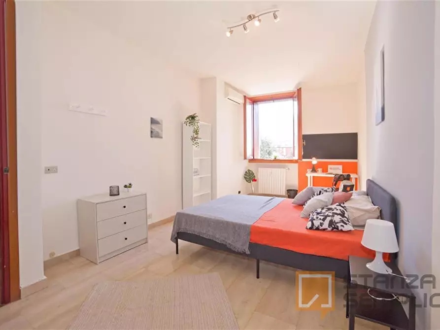 Immagine 2 di Stanza singola in affitto  in Via Belvedere 35 a Lecco