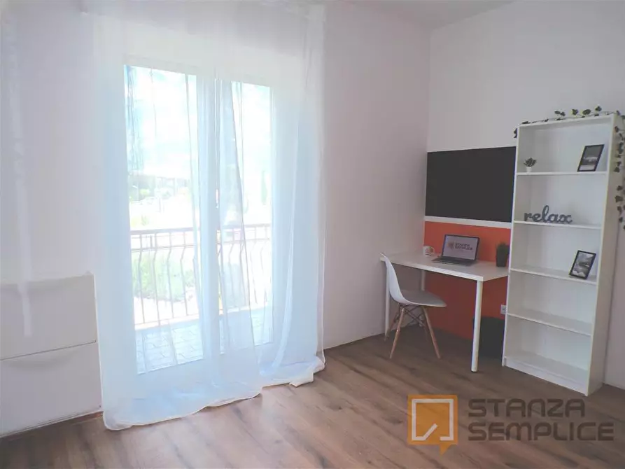 Immagine 2 di Stanza singola in affitto  in Via Edmund Mach, 6 a Trento