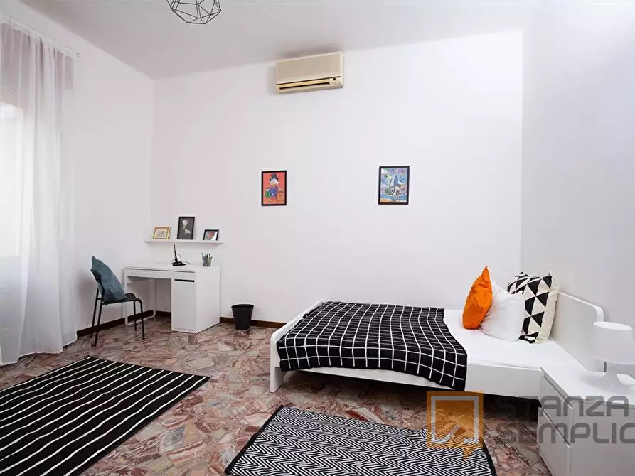 Immagine 2 di Stanza singola in affitto  in VIA GARIBALDI, 107 a Rimini