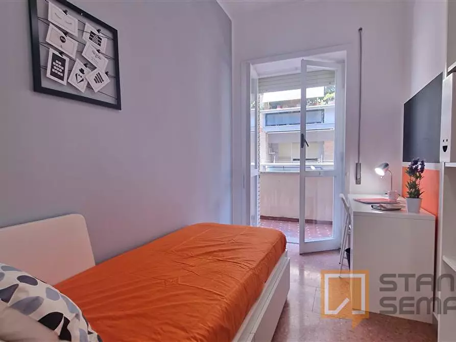Immagine 5 di Stanza singola in affitto  in Via Lungotevere di Pietra Papa, 61  a Roma