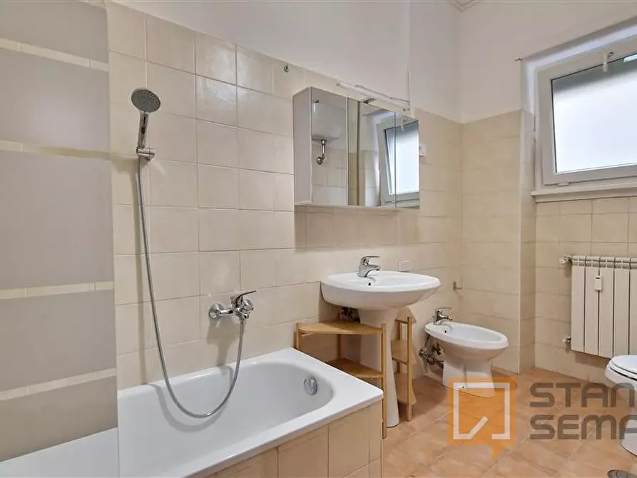 Immagine 8 di Stanza singola in affitto  in Lungotevere di Pietra Papa, 61  a Roma