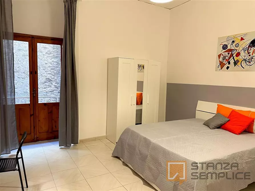 Immagine 5 di Stanza singola in affitto  in Vico Sedil Capuano 10  a Napoli